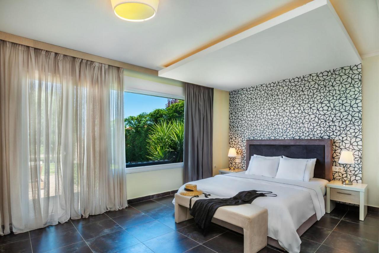 Sunny Villa Grande Hanioti Exterior photo