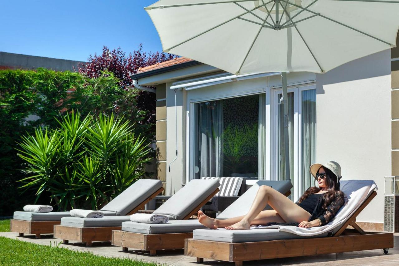 Sunny Villa Grande Hanioti Exterior photo